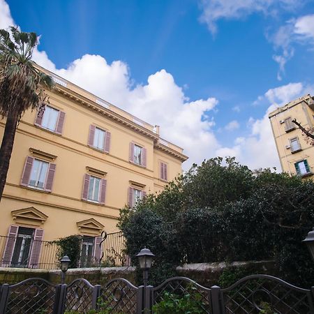 Pink Star Napoli Luxury Apartment Экстерьер фото