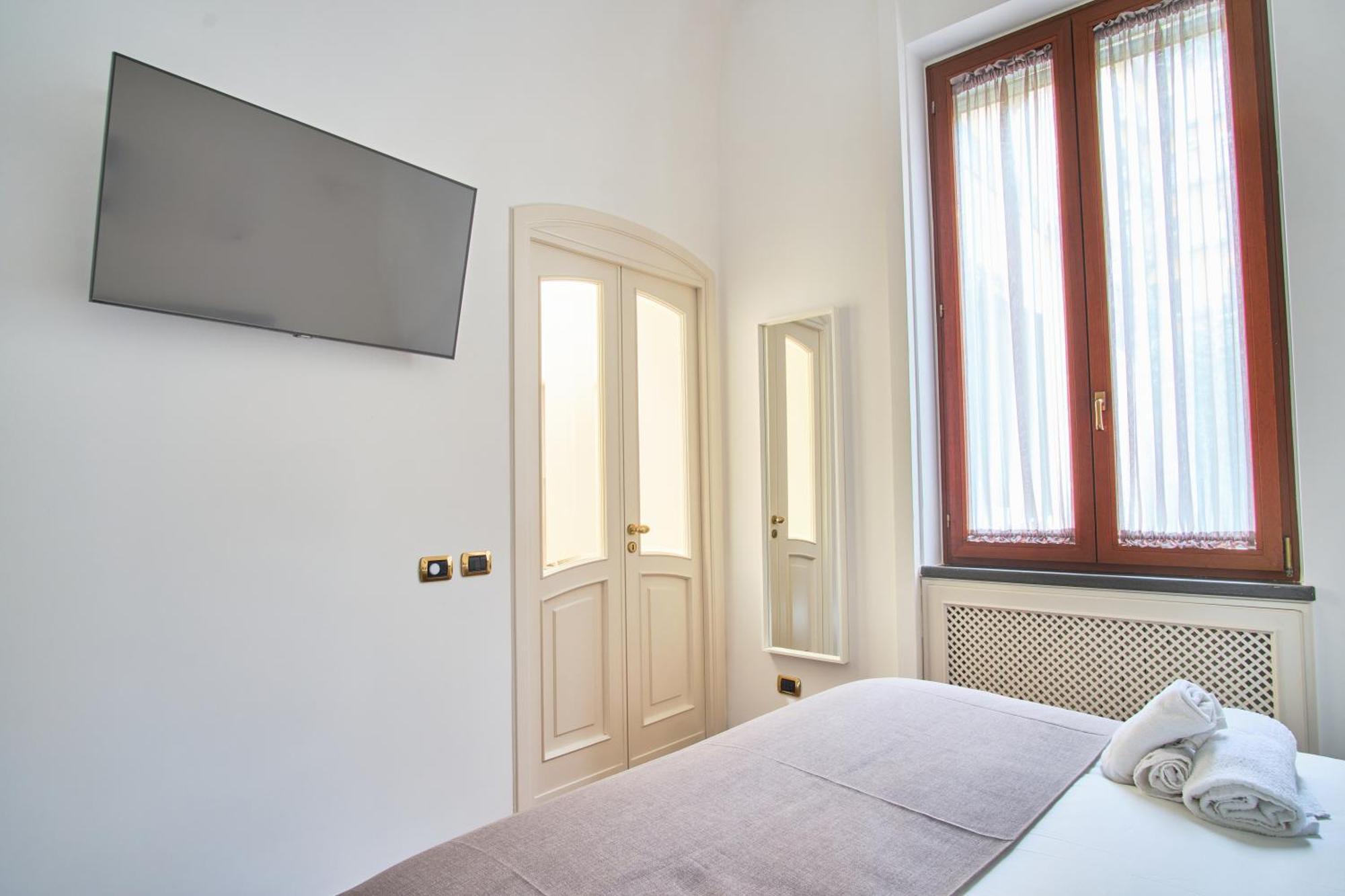 Pink Star Napoli Luxury Apartment Экстерьер фото