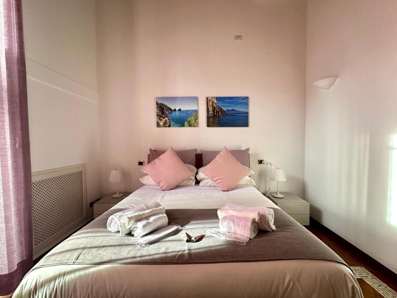 Pink Star Napoli Luxury Apartment Экстерьер фото